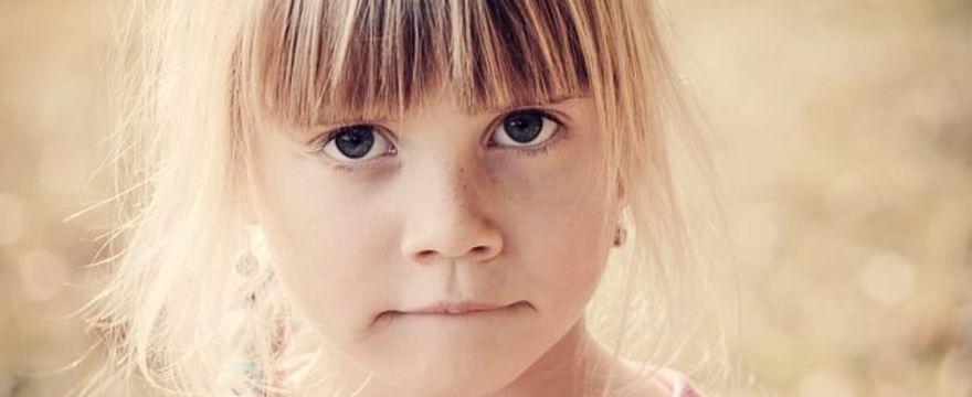 ADHD – co się za tym kryje? Jakie są pierwsze objawy?