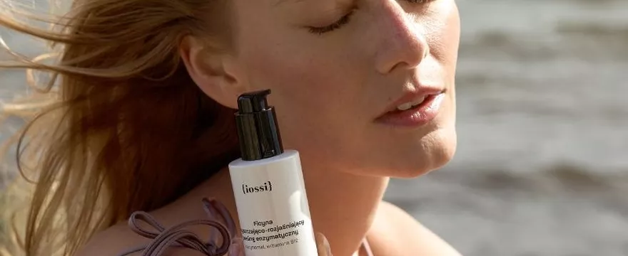Jak zadbać o skórę po ciąży i nieprzespanych nocach? Poznaj naturalne kosmetyki {iossi}